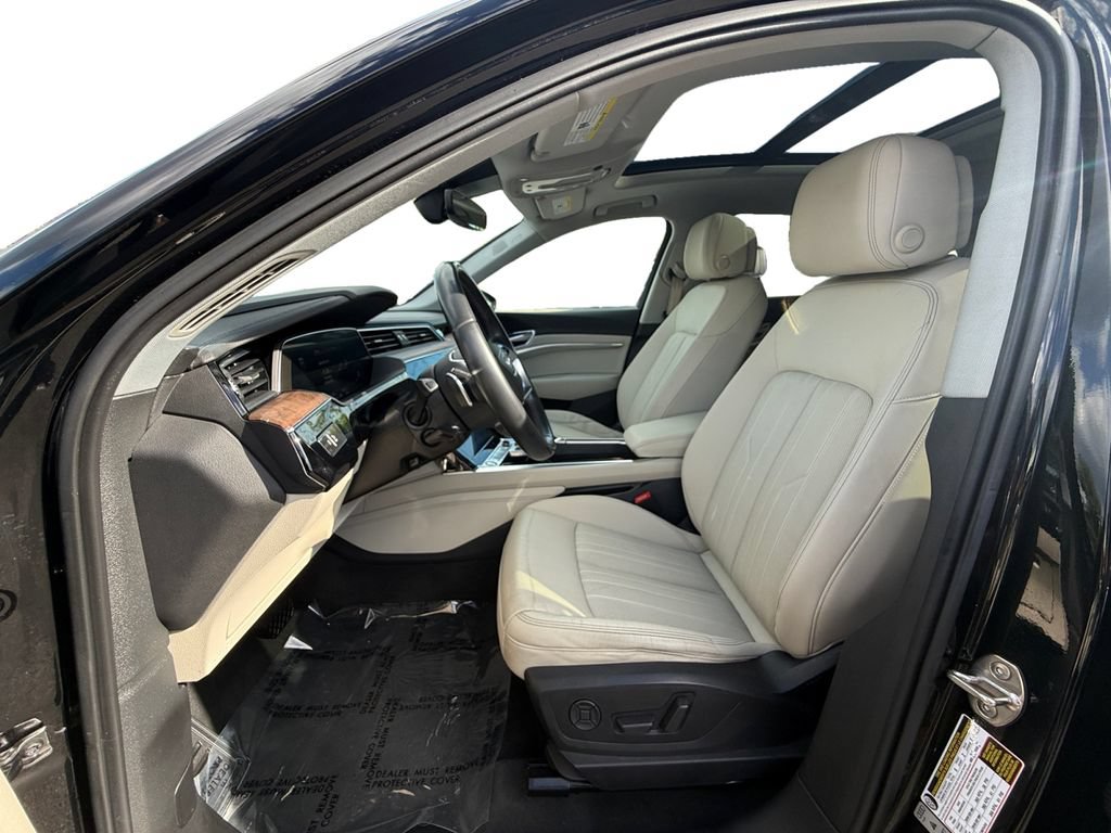 Used 2019 Audi e-tron Premium Plus AWD/4WD image 9