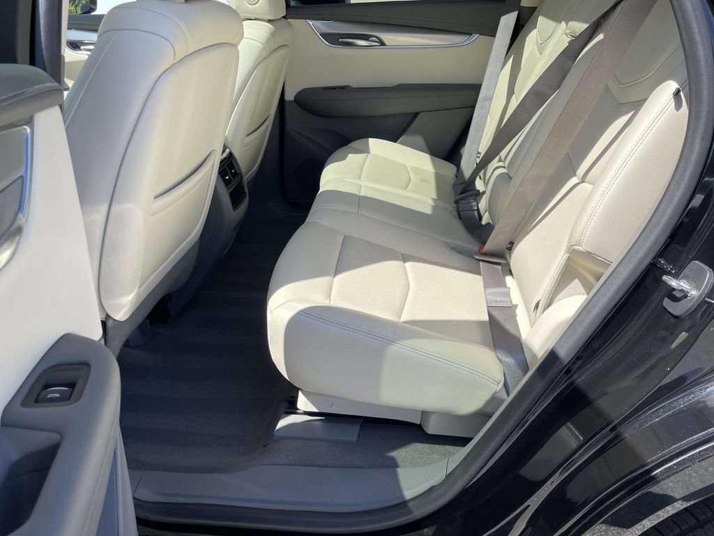 Used 2020 Cadillac XT5 Premium Luxury image 12
