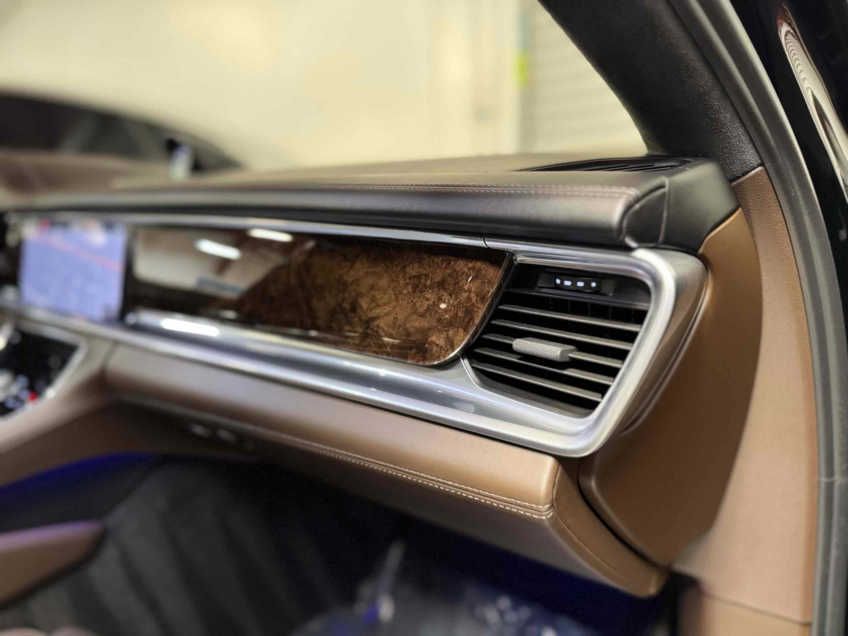 Used 2019 Porsche Panamera Turbo S Executive image 56