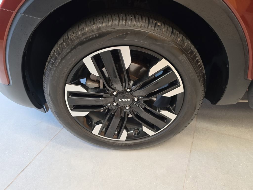 Certified 2024 Kia Telluride SX image 37