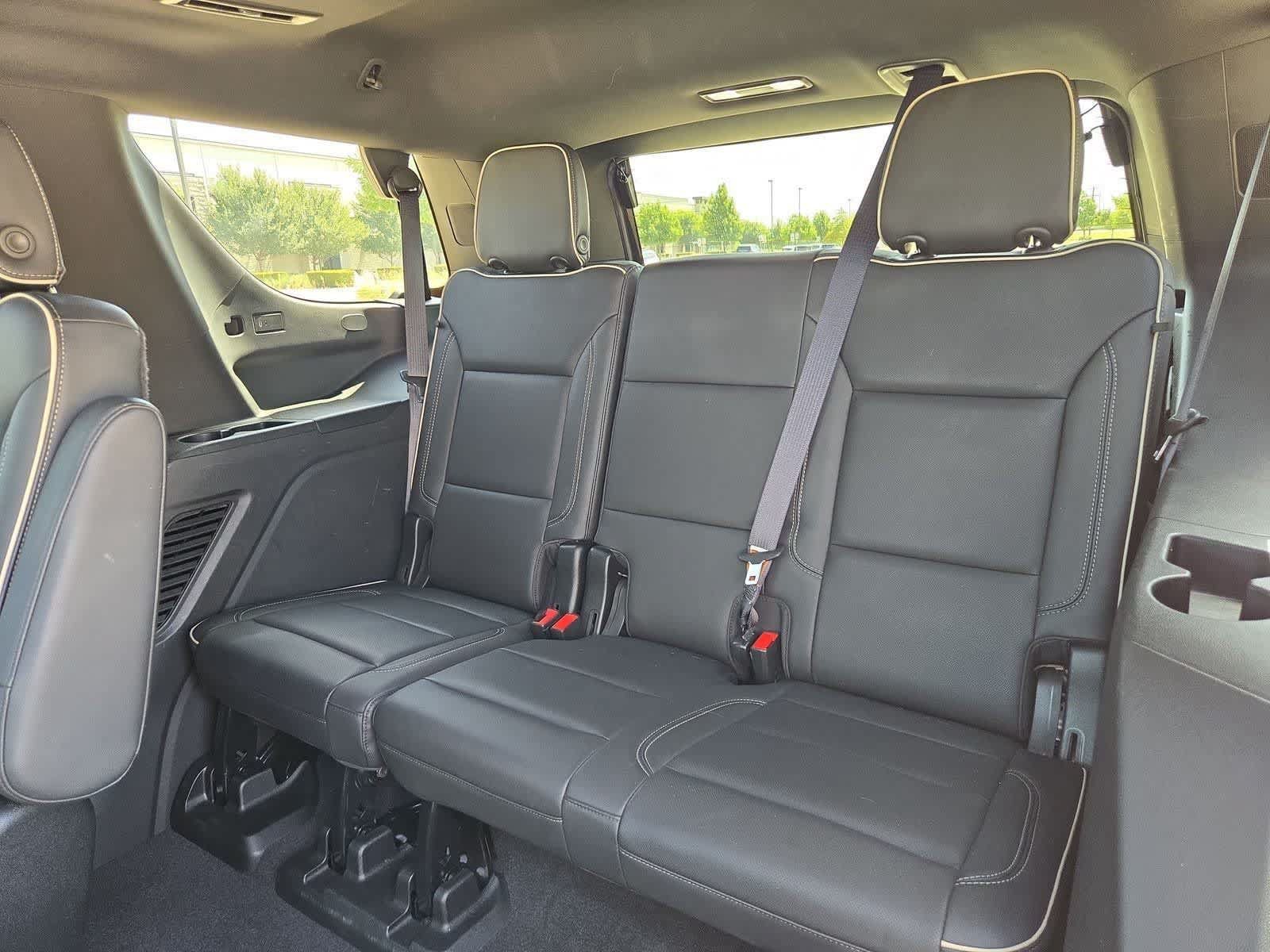 Used 2021 Chevrolet Tahoe Premier w/ Premium Package AWD/4WD image 37