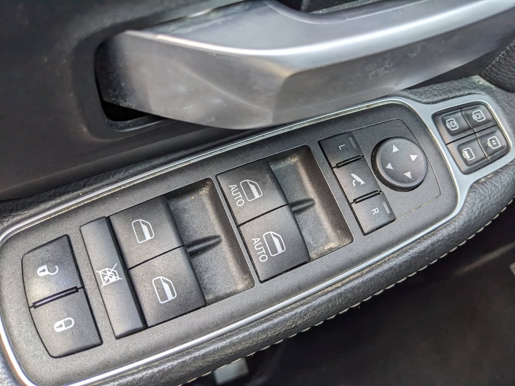 Used 2024 RAM 2500 Big Horn AWD/4WD image 44