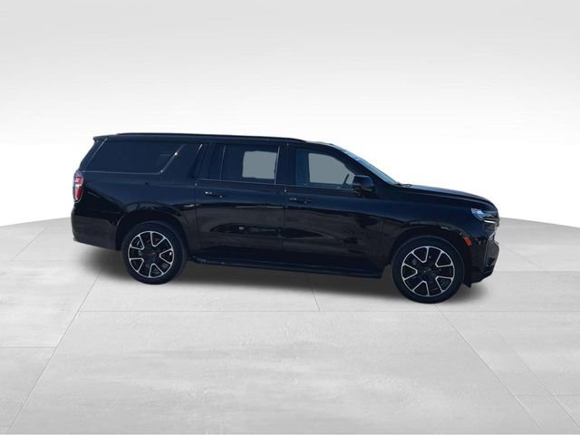 Certified 2022 Chevrolet Suburban RST w/ Sport Performance Package image 13