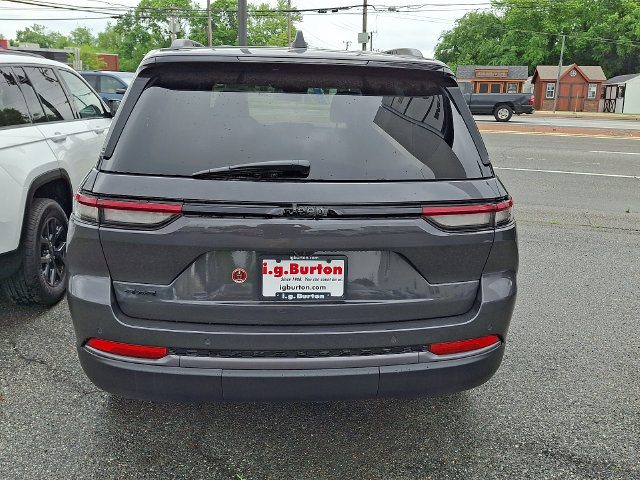 New 2026 Jeep Grand Cherokee Altitude AWD/4WD image 5