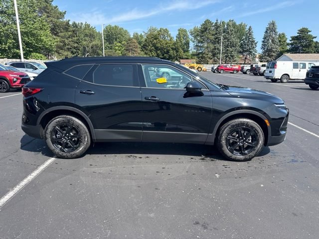 Certified 2024 Chevrolet Blazer LT w/ Convenience Package FWD image 5