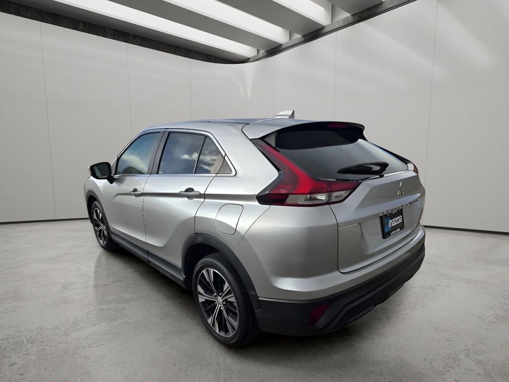 Used 2022 Mitsubishi Eclipse Cross SE image 3