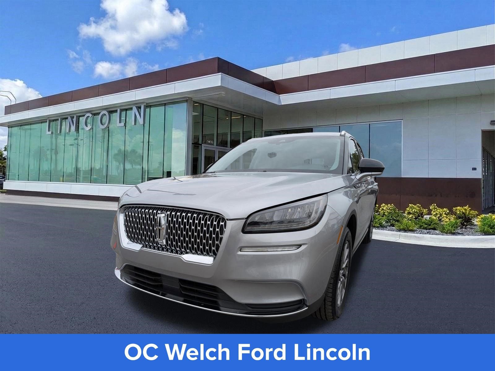 Used 2022 Lincoln Corsair FWD w/ Equipment Group 101A image 5