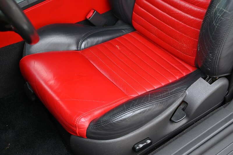 Used 2002 Ford Thunderbird RWD image 32