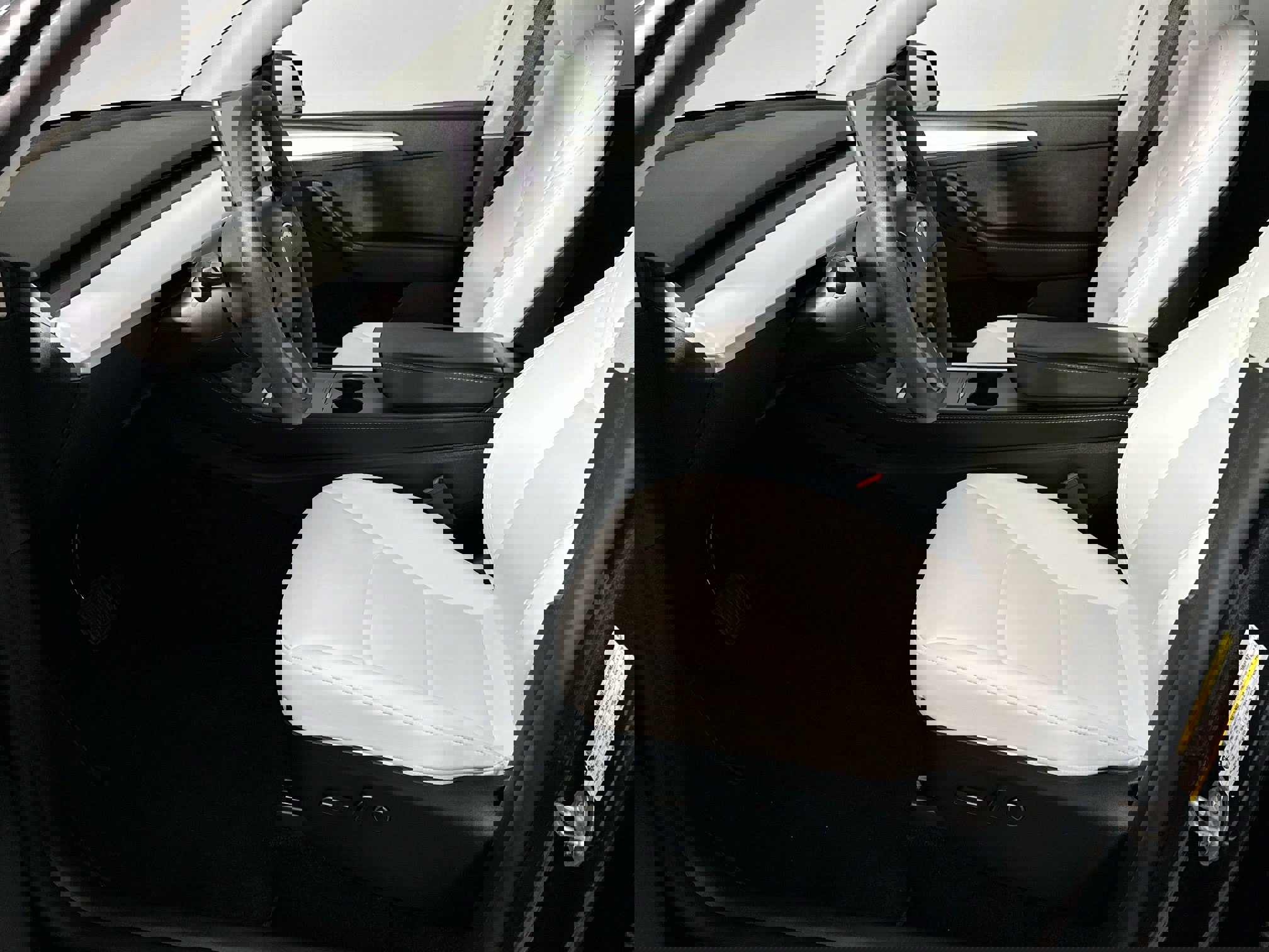 Used 2025 Tesla Model Y Long Range image 19