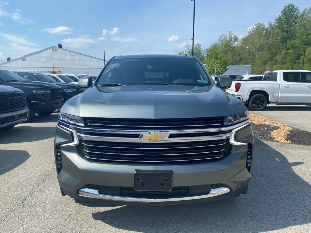 Used 2024 Chevrolet Suburban LT AWD/4WD image 6