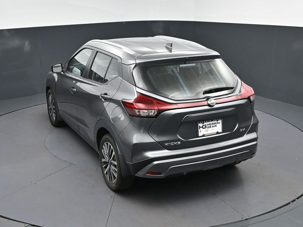 Used 2024 Nissan Kicks SV FWD image 33