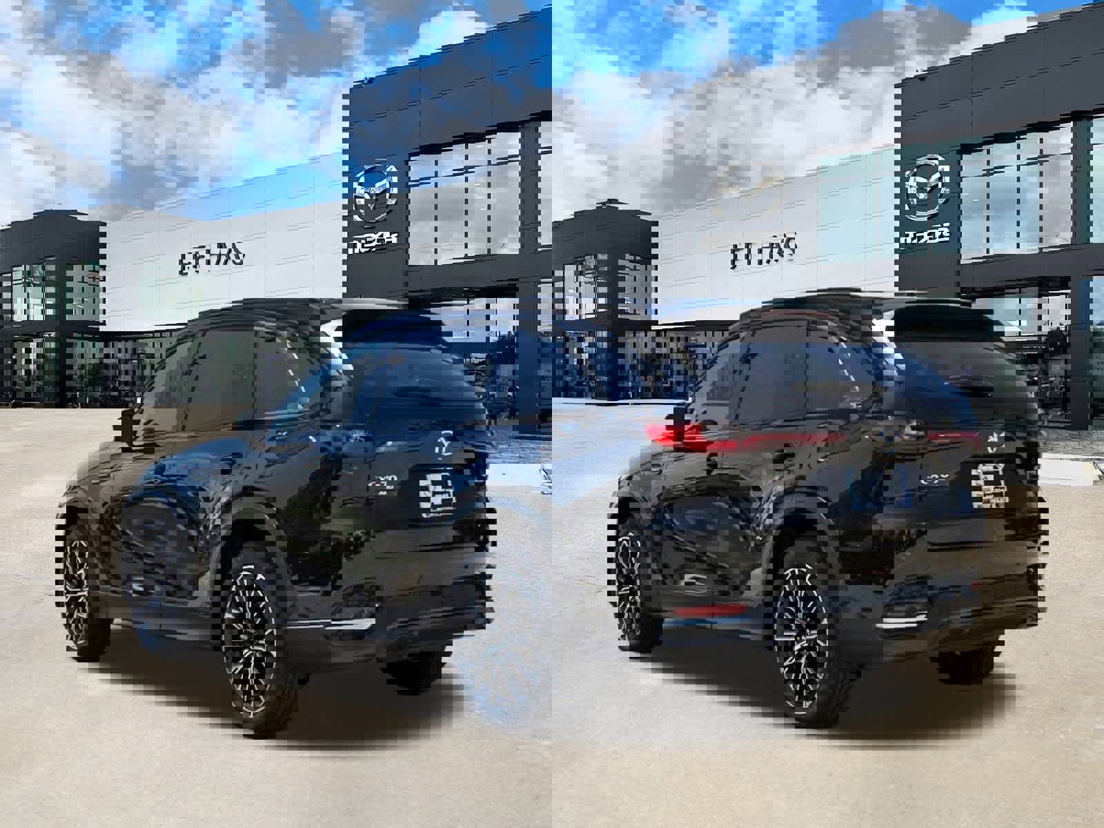 New 2025 MAZDA CX-70 Plug-In Hybrid w/ Premium Pkg image 3