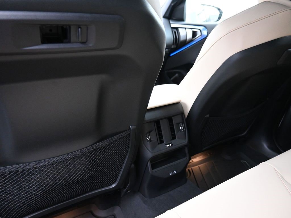 New 2026 BMW X3 xDrive30 w/ Premium Package image 16