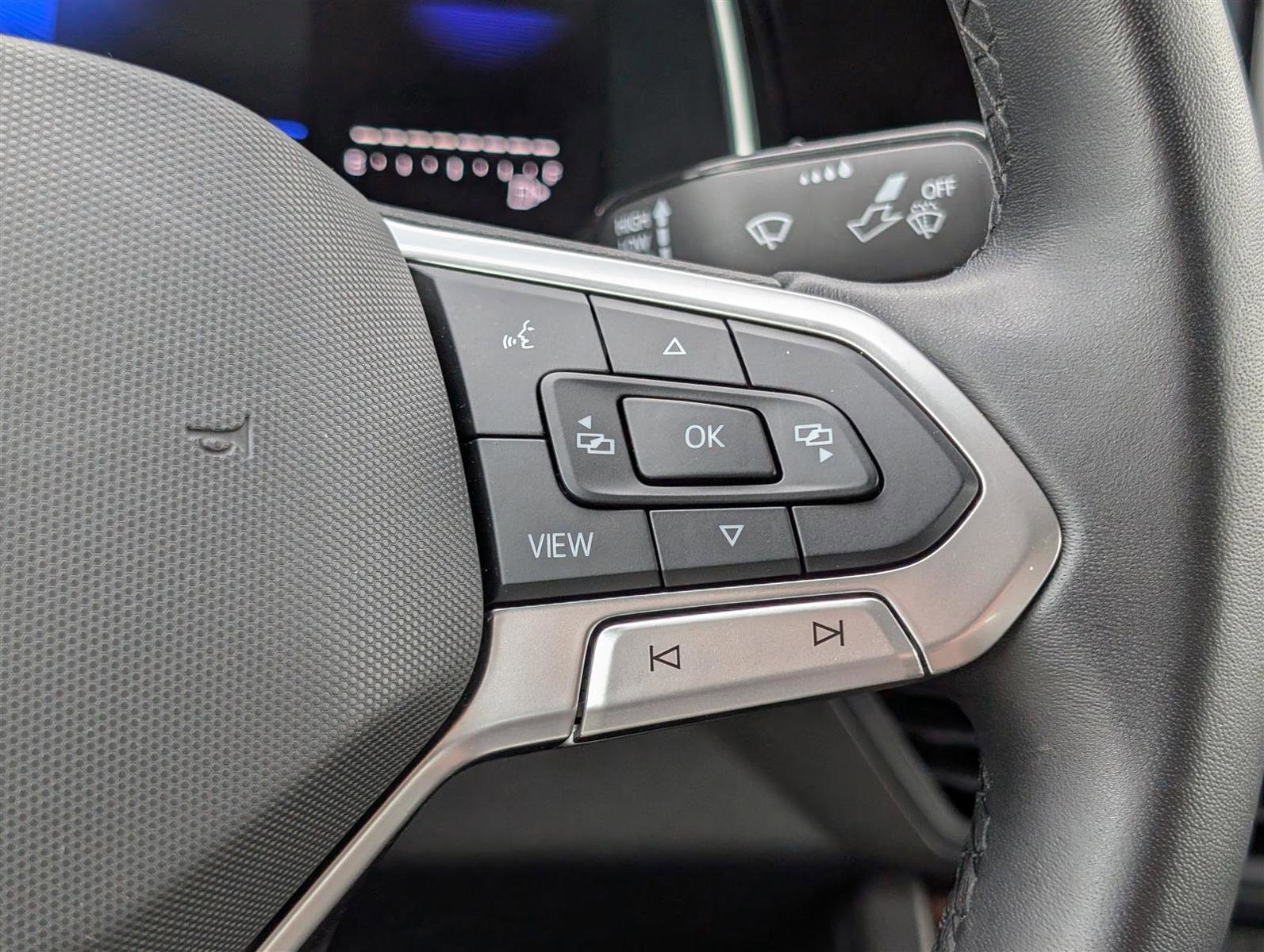 Used 2024 Volkswagen Jetta SE image 22