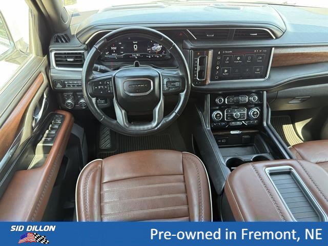 Used 2023 GMC Yukon Denali Ultimate AWD/4WD image 10