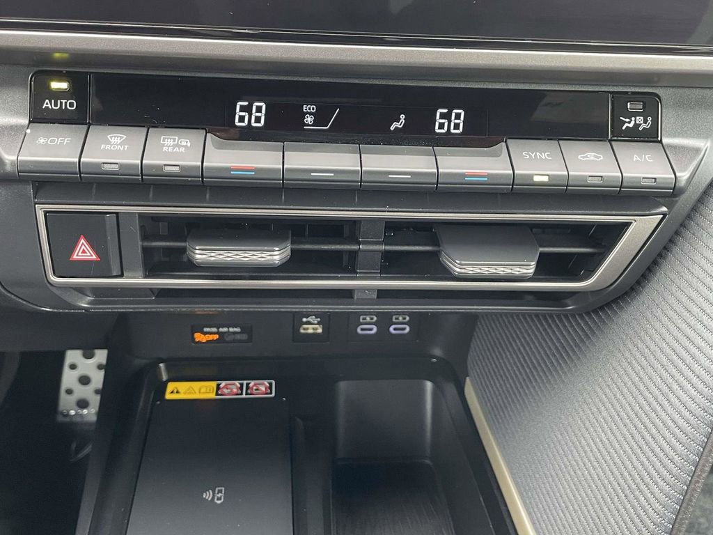 Used 2025 Toyota Camry SE w/ Multimedia Upgrade Package FWD image 37