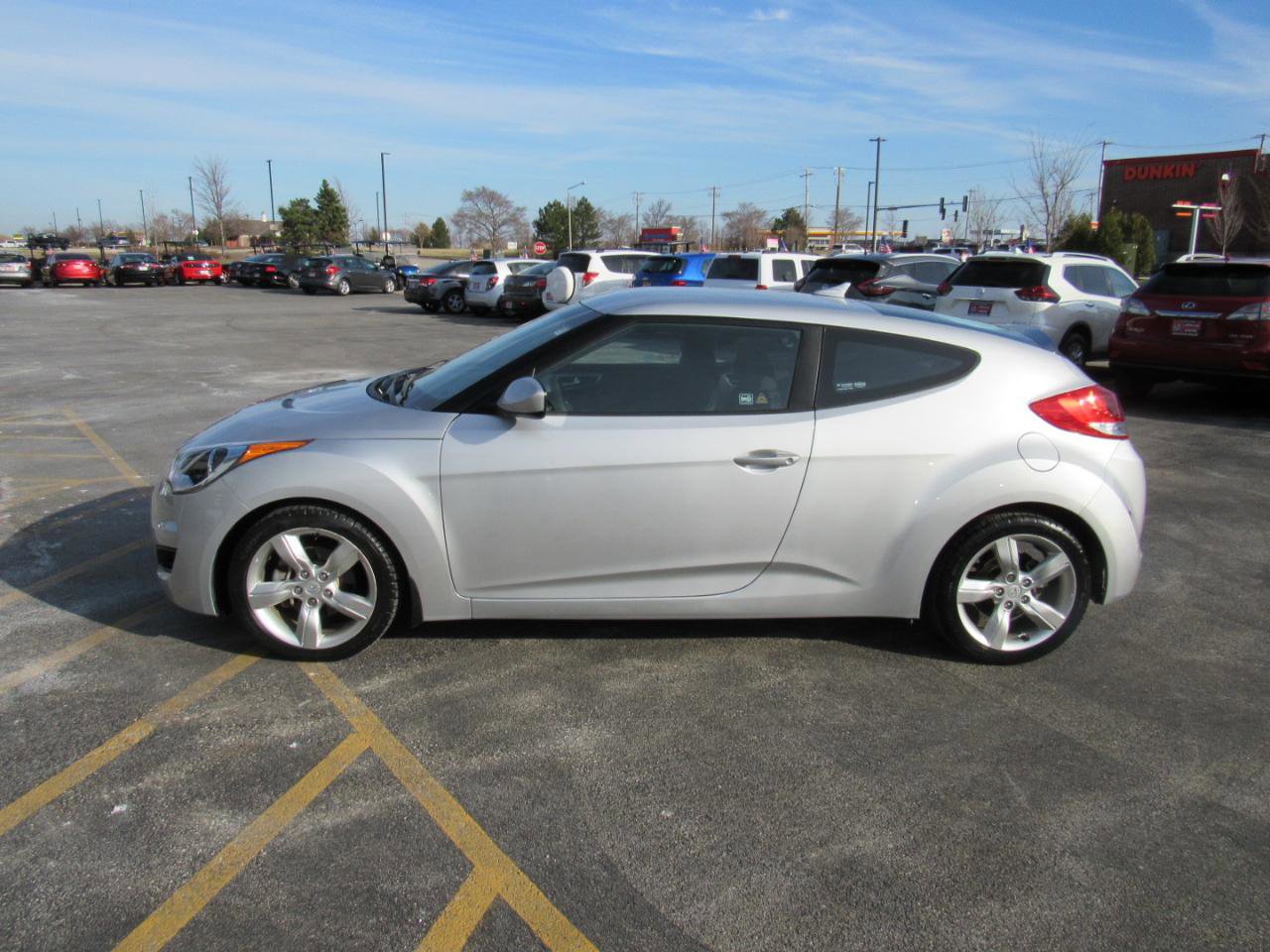 Used 2013 Hyundai Veloster image 3