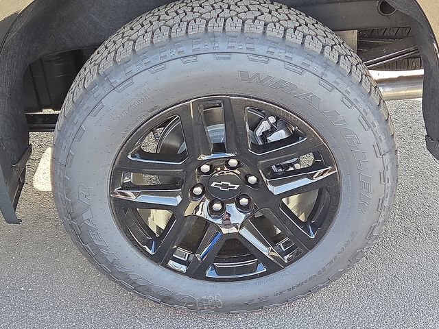 New 2026 Chevrolet Silverado 1500 High Country w/ Midnight Edition image 7