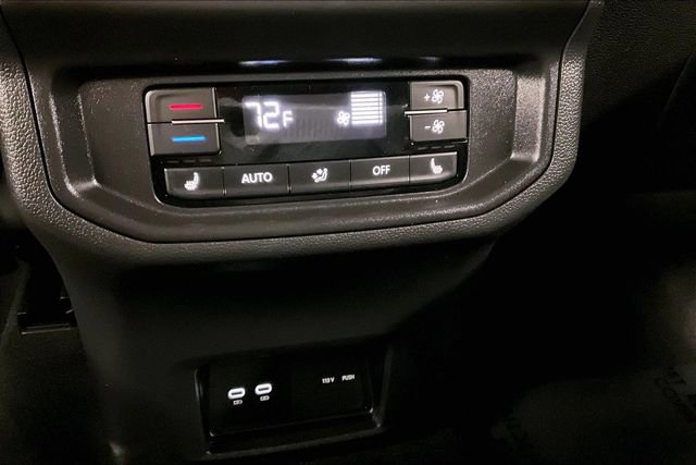 Used 2025 Volkswagen Atlas SEL Premium R-Line image 34