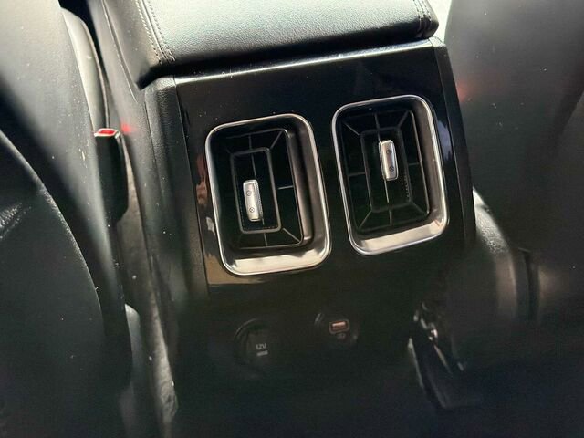 Used 2023 Kia Sorento SX image 16