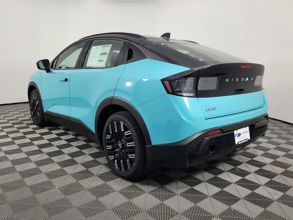 New 2026 Nissan Leaf Platinum+ w/ Cargo Package (Platinum+) FWD image 3
