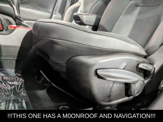 Used 2016 Jeep Renegade Trailhawk AWD/4WD image 15