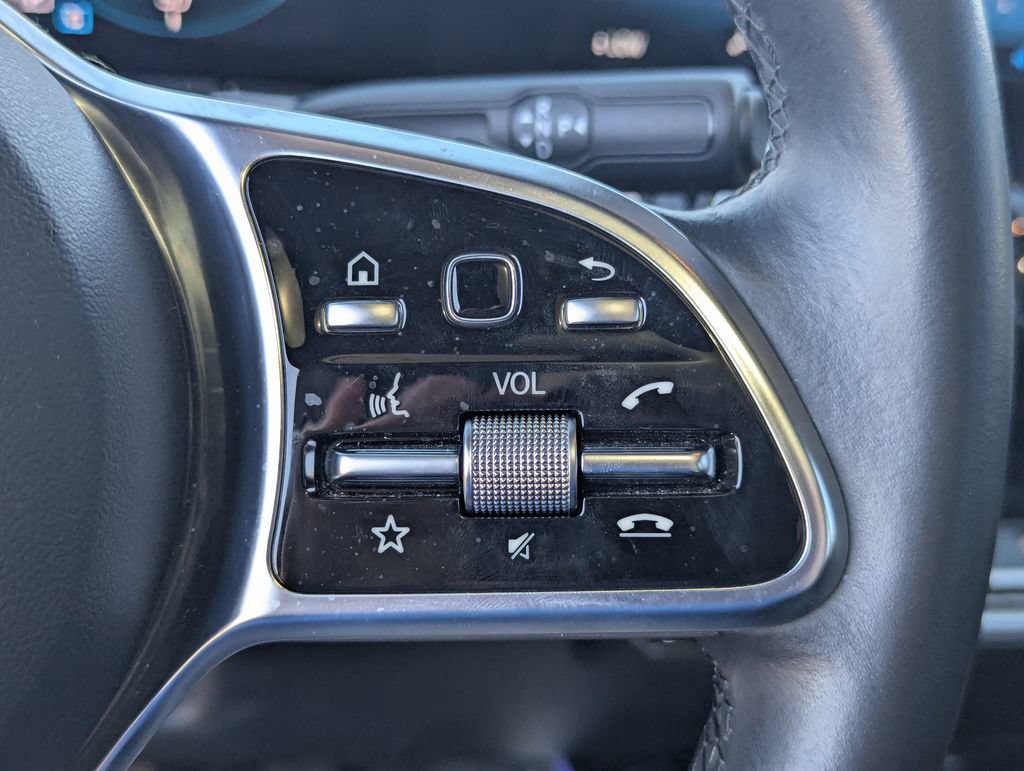 Used 2022 Mercedes-Benz EQB 350 4MATIC image 18