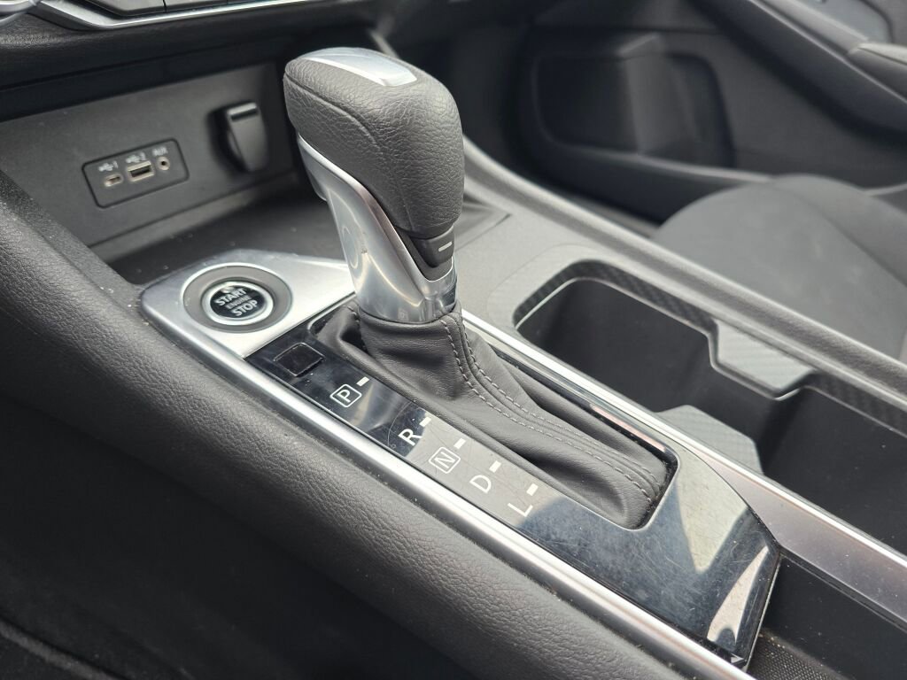 Used 2023 Nissan Sentra SV image 24