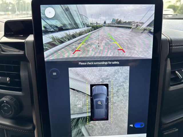 Used 2023 Ford Expedition Max Platinum image 32