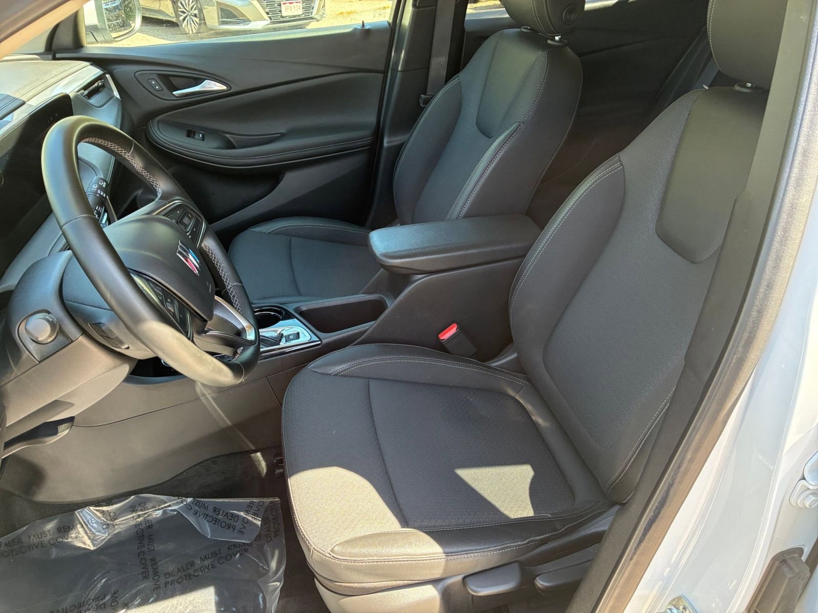 Used 2025 Buick Encore GX Preferred image 34