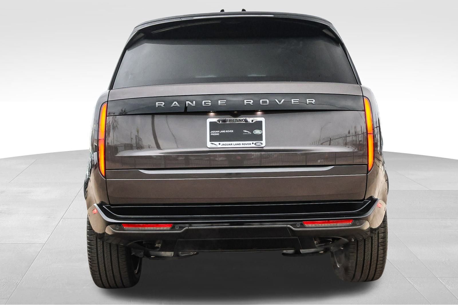 New 2026 Land Rover Range Rover SE image 6