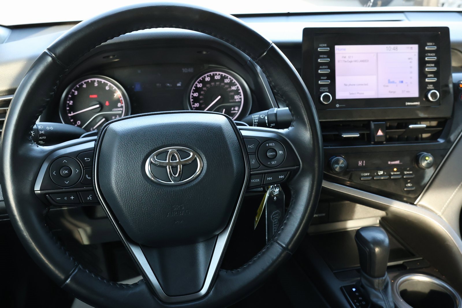 Used 2021 Toyota Camry SE image 17