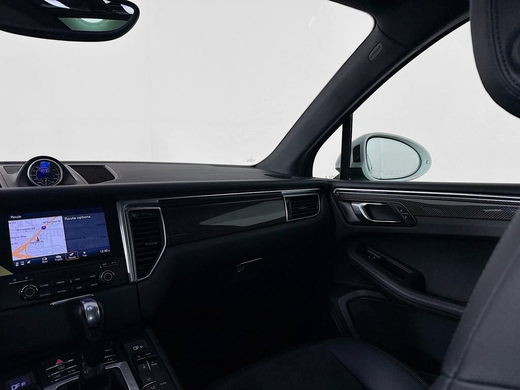 Certified 2018 Porsche Macan Sport Edition AWD/4WD image 24