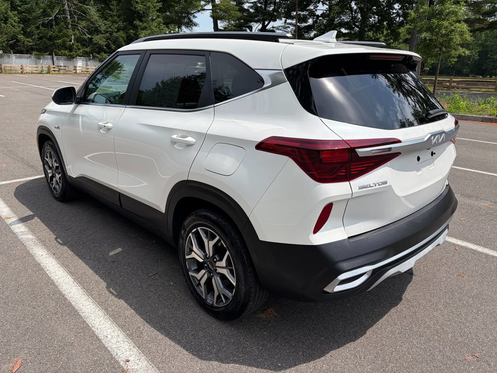 Used 2023 Kia Seltos EX AWD/4WD image 5
