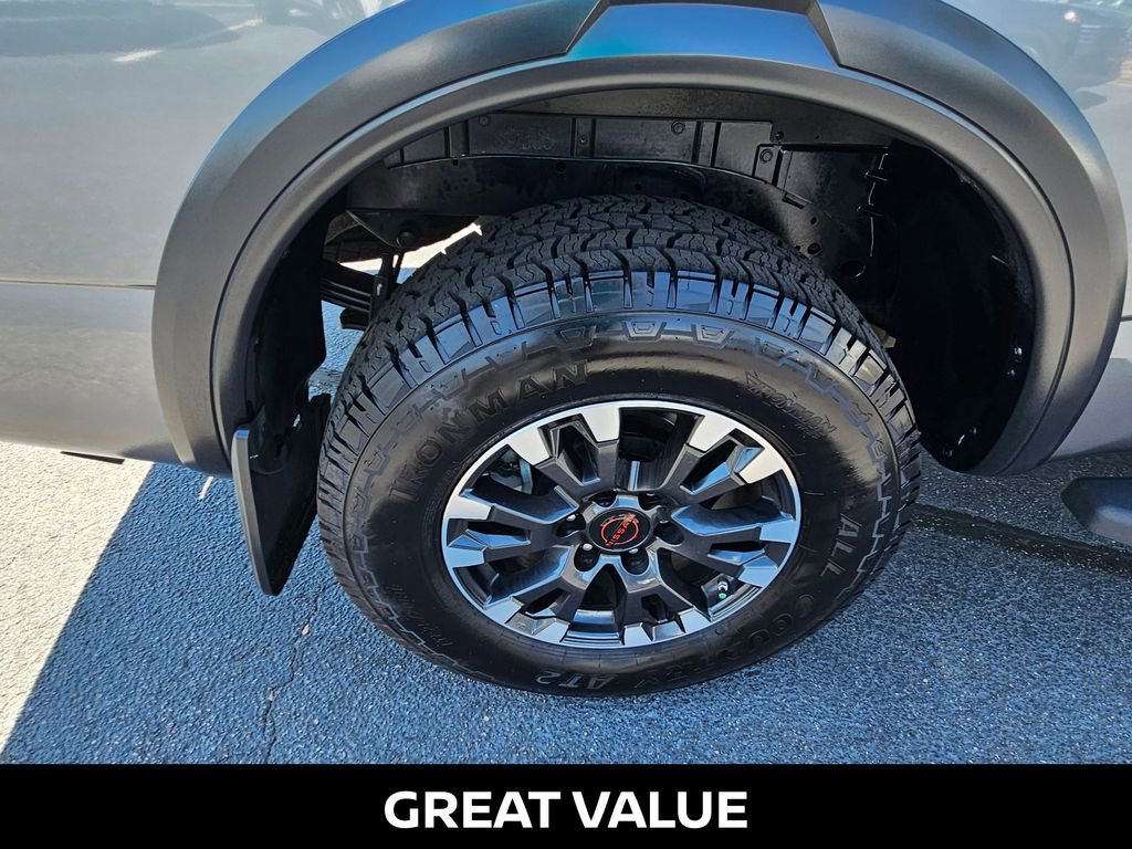 Used 2023 Nissan Titan PRO-4X w/ Pro-4x Convenience Package image 11