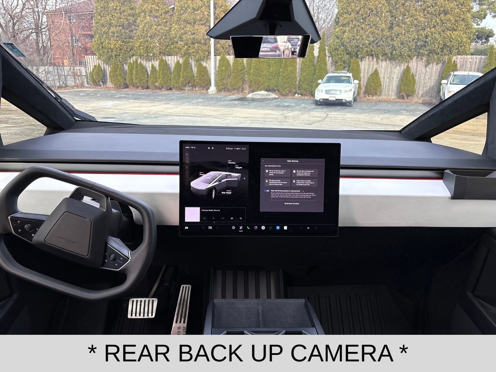 Used 2024 Tesla Cybertruck AWD Crew Cab image 12