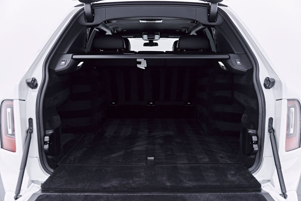 Used 2025 Rolls-Royce Cullinan Black Badge AWD/4WD image 21