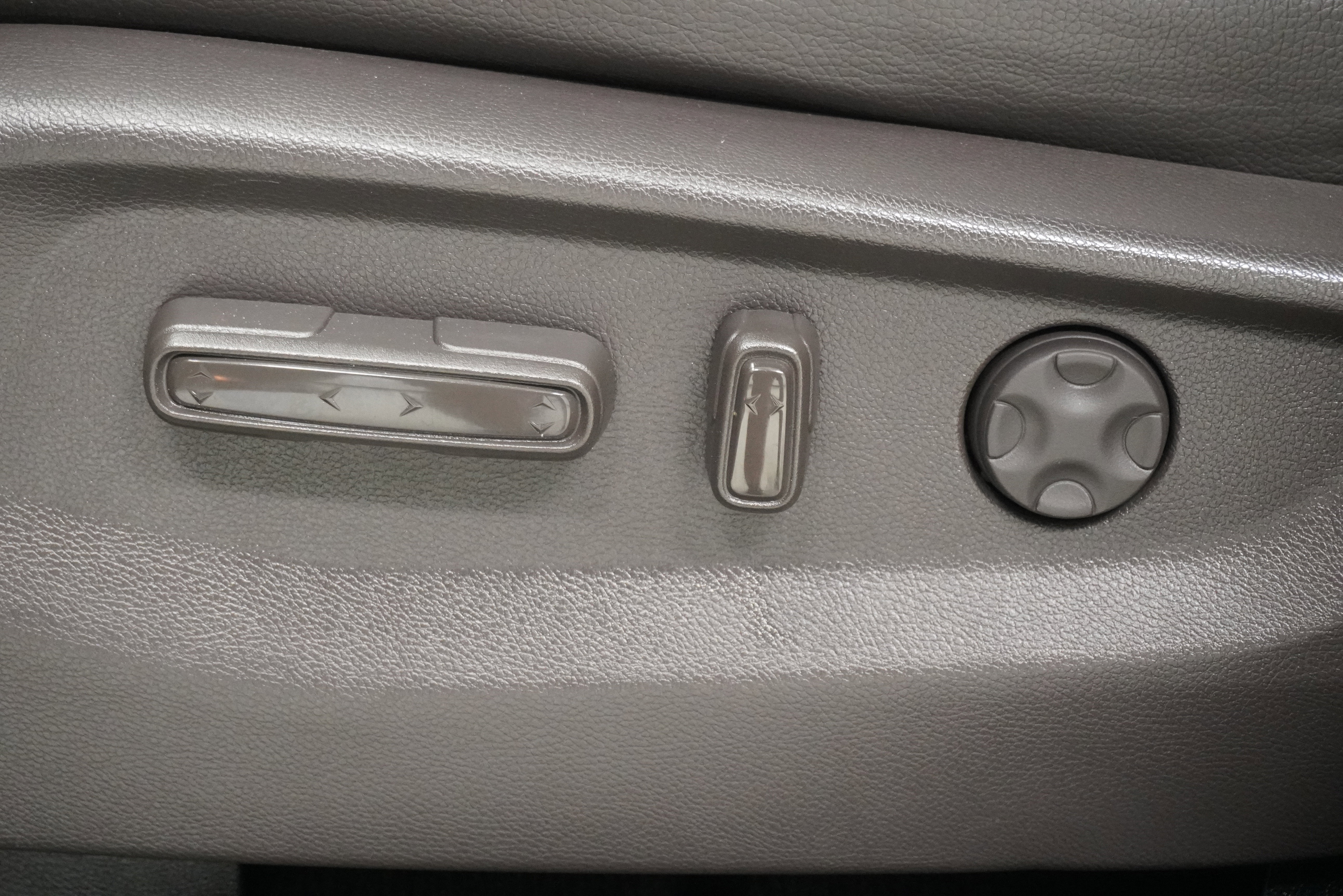 Used 2023 Honda Odyssey Elite image 18