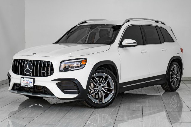 Used 2021 Mercedes-Benz GLB 35 AMG 4MATIC image 4