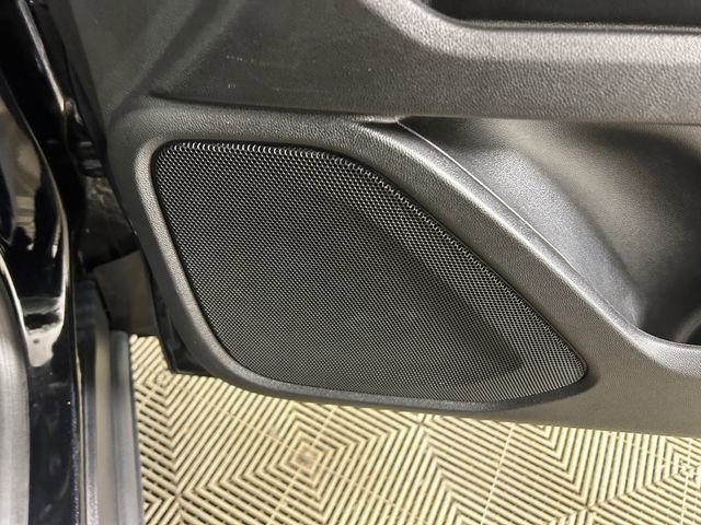 Used 2023 GMC Terrain SLE image 30