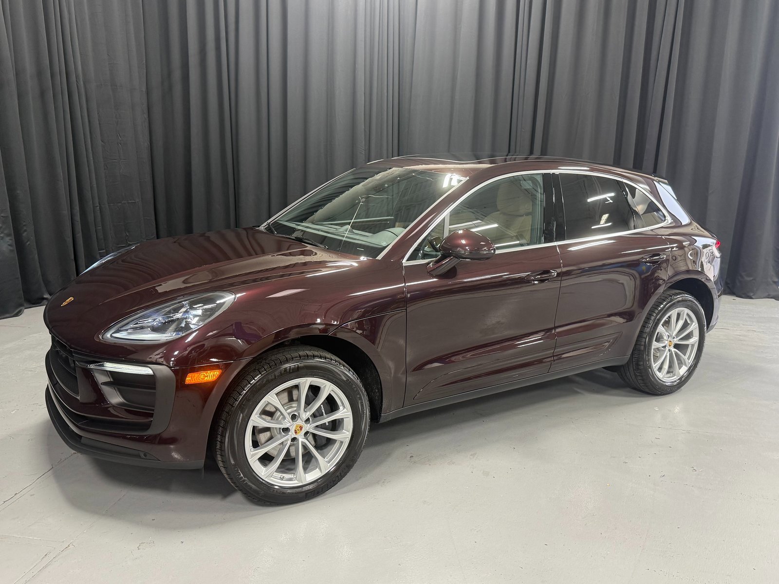 New 2026 Porsche Macan image 1