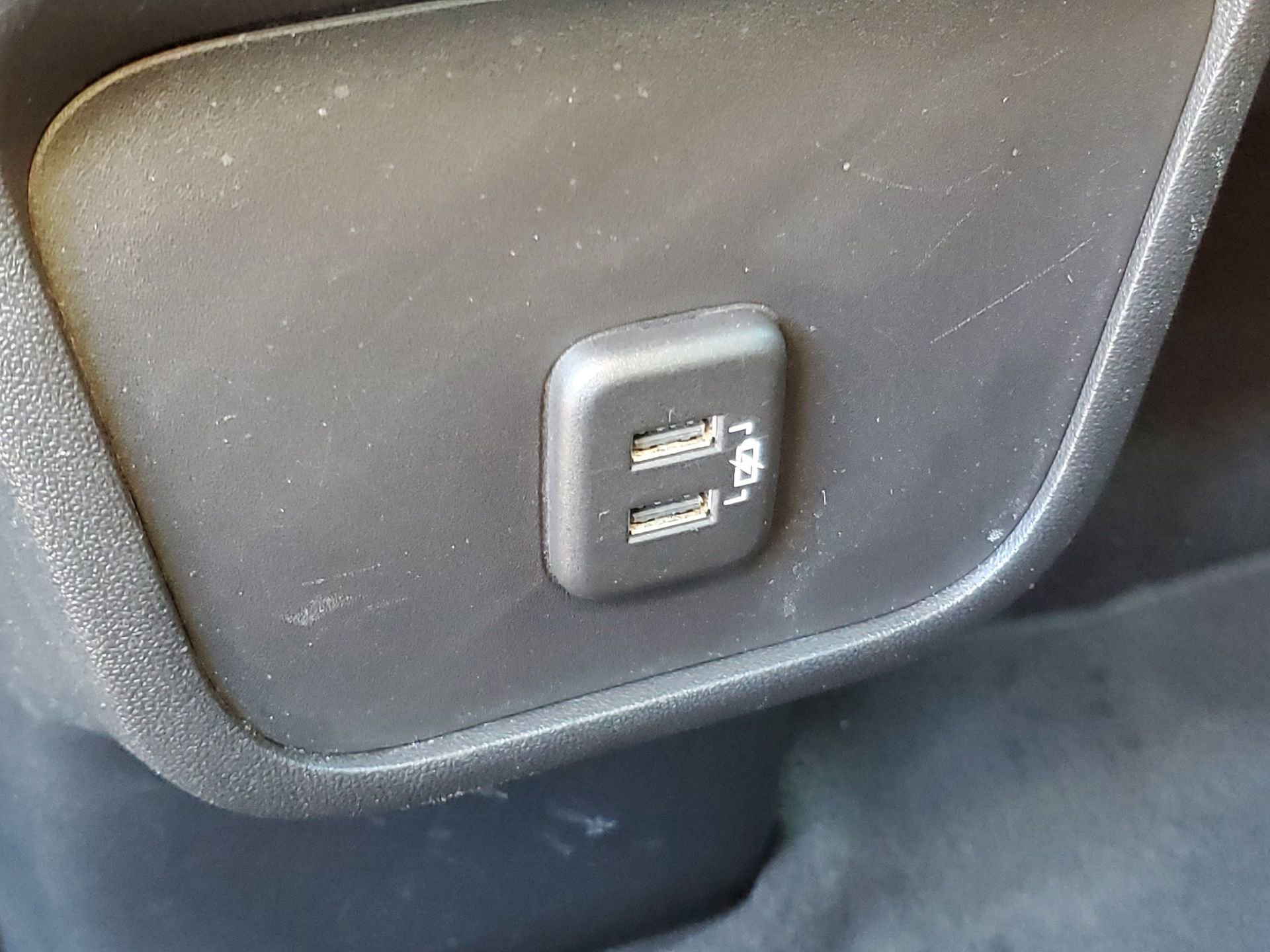 Used 2021 Chevrolet Equinox LS image 12