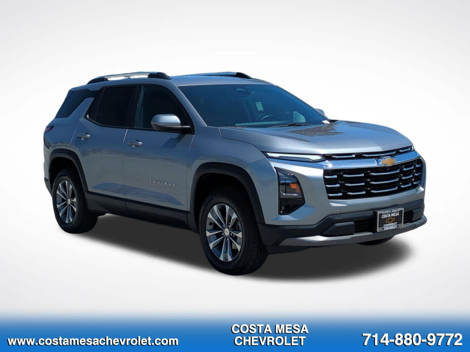 Used 2025 Chevrolet Equinox LT w/ Convenience Package II FWD image 3