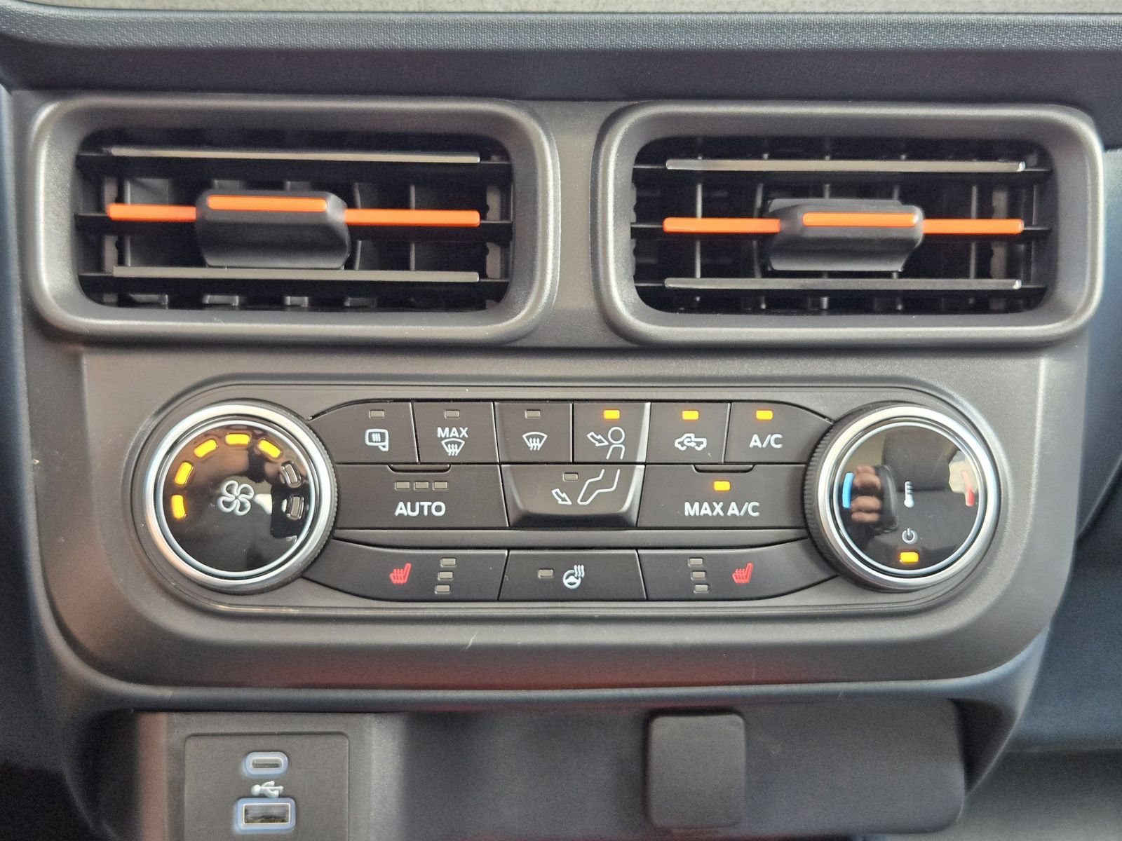 Certified 2023 Ford Maverick XLT w/ XLT Luxury Package FWD image 20
