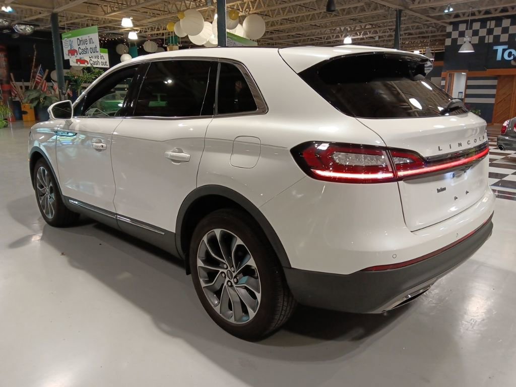 Used 2022 Lincoln Nautilus Reserve w/ Luxury Package image 8