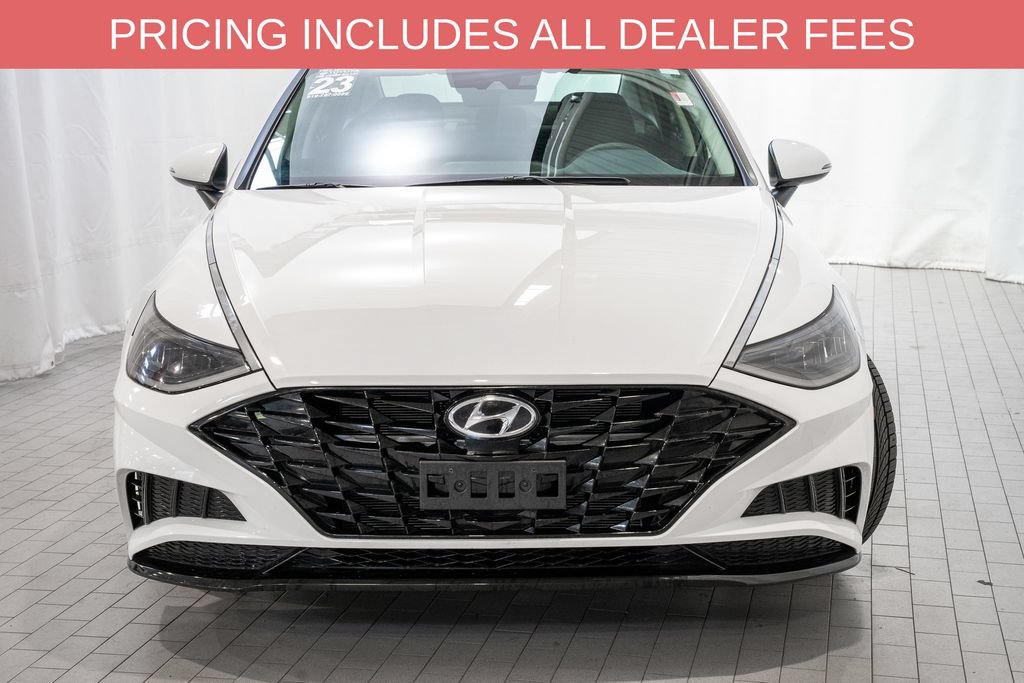 Used 2023 Hyundai Sonata SEL FWD image 2