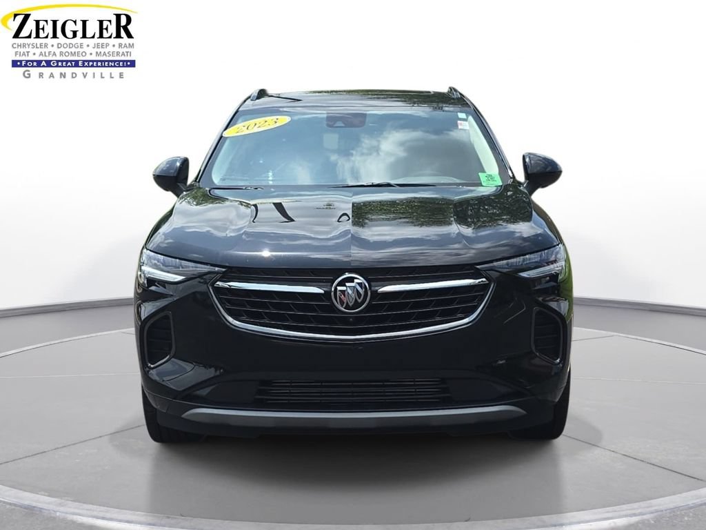 Used 2023 Buick Envision Essence AWD/4WD image 2