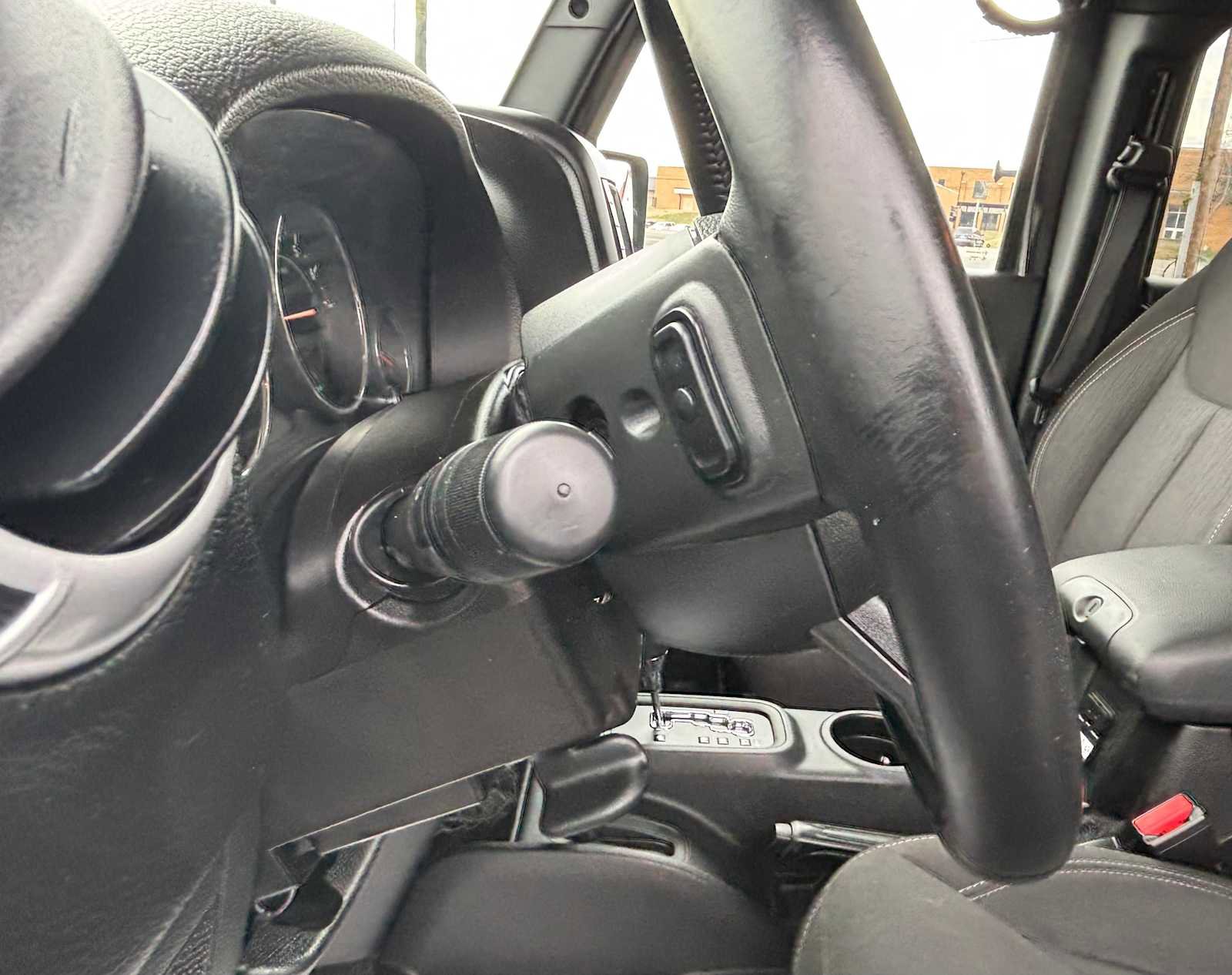 Used 2014 Jeep Wrangler Unlimited Sahara w/ Dual Top Group image 15