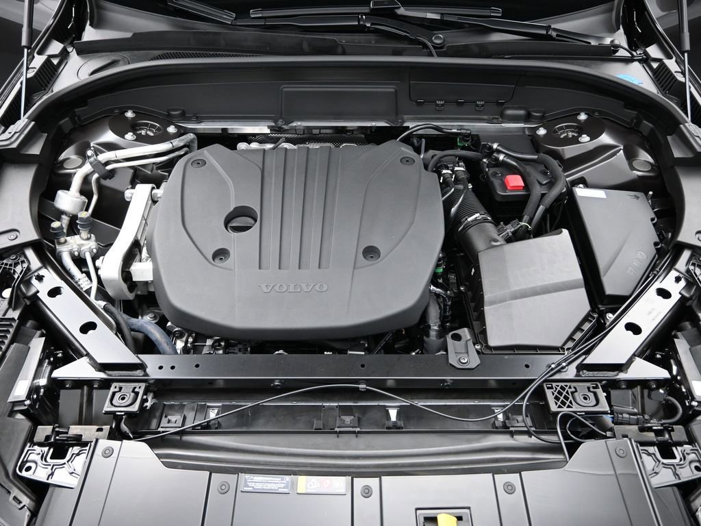 New 2025 Volvo XC60 B5 Plus w/ Protection Package Premier image 29