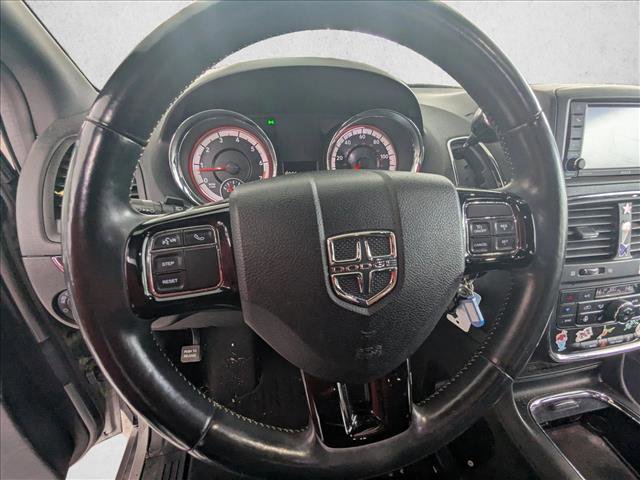 Used 2015 Dodge Grand Caravan SXT image 12